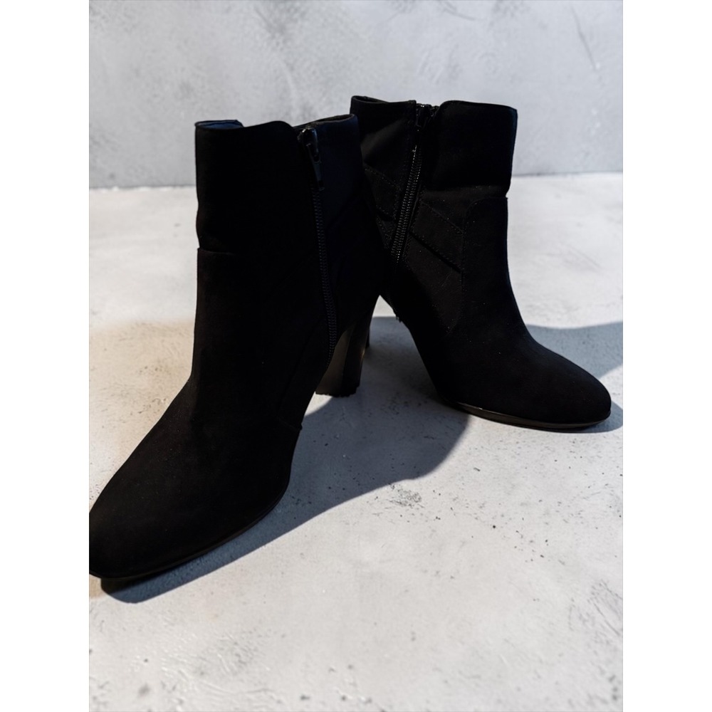 Kelly & Katie Larix Black‎ Faux Suede Buckle Ankle Boots Block Heel Womens 7M